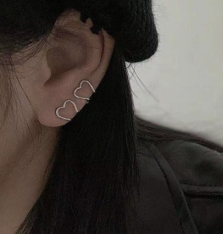 Heart String Earrings by 222102