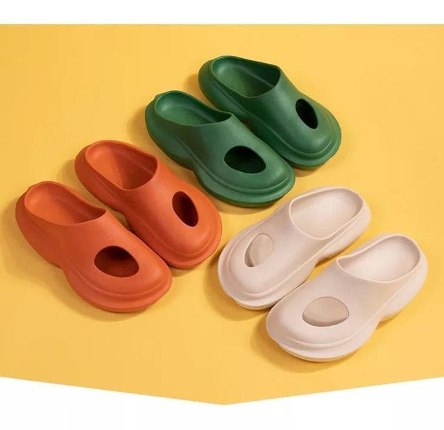 HOLLOW SUMMER SLIDES by 227102