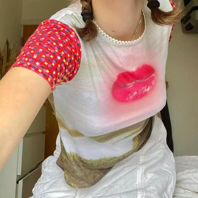 LIP TEE by 227102