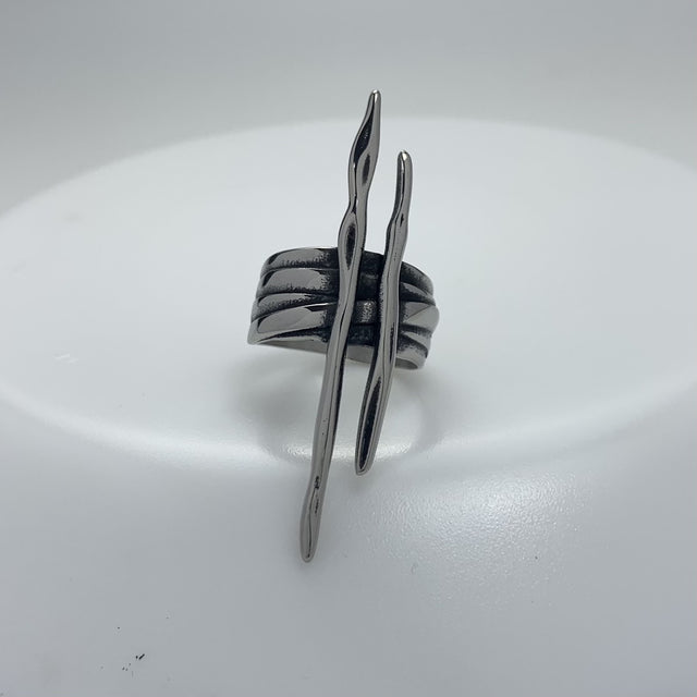 Thorn Steel Ring