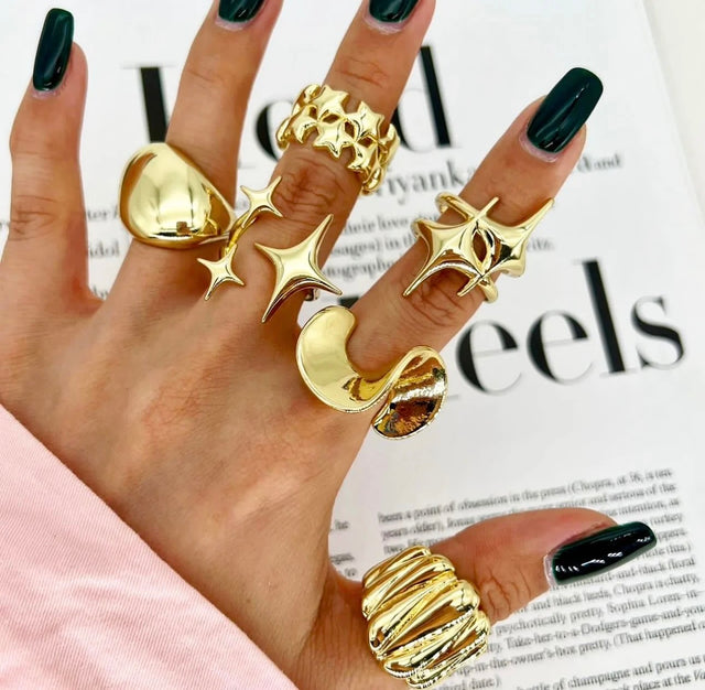 CHIC GOLD RINGS