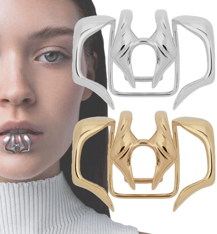 Lip Clip Ring by CRUX