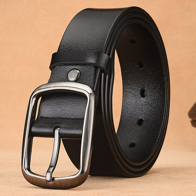 Minimalist leather belt