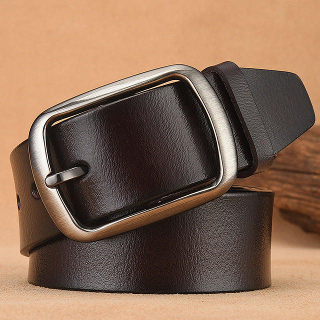 Minimalist leather belt