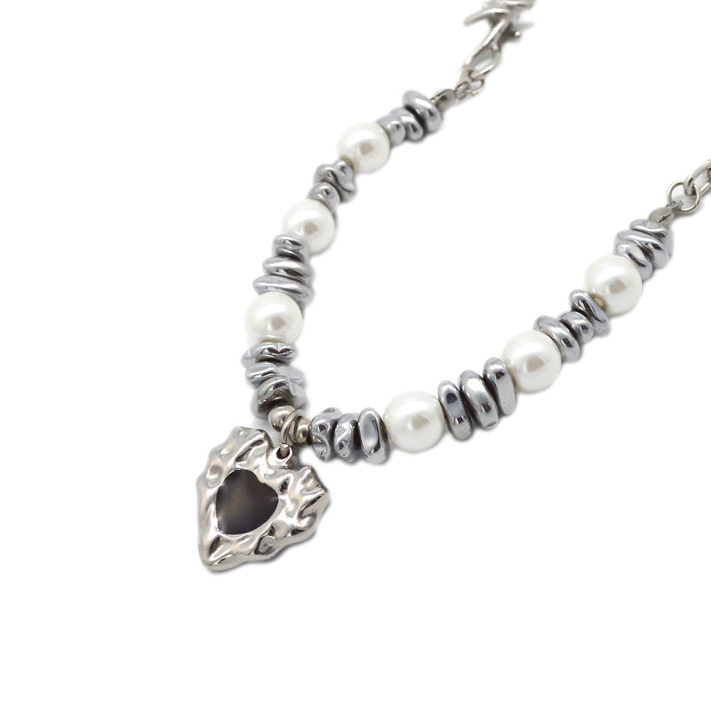 Saka Heart Neckpiece 2.0 by CRUX