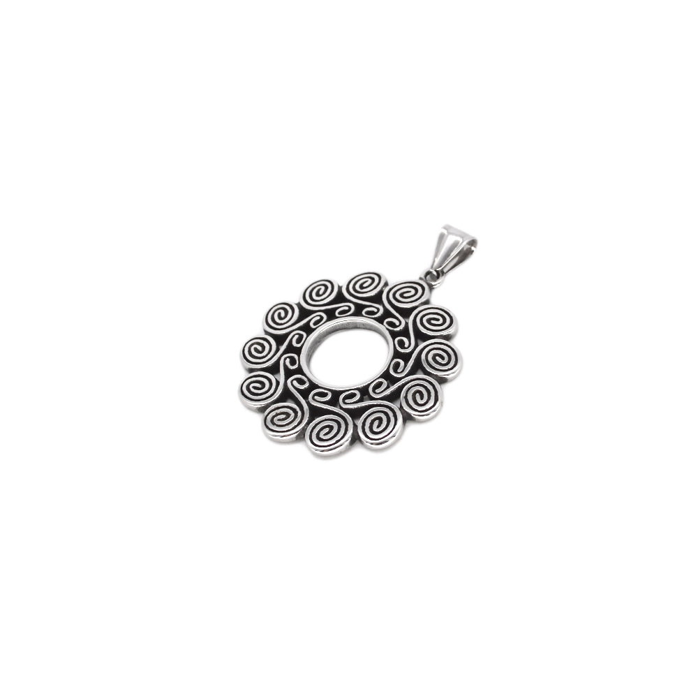 Zheng Pendant by CRUX